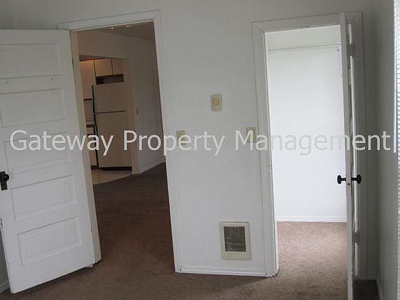 5th image of 706 W Cota St #B