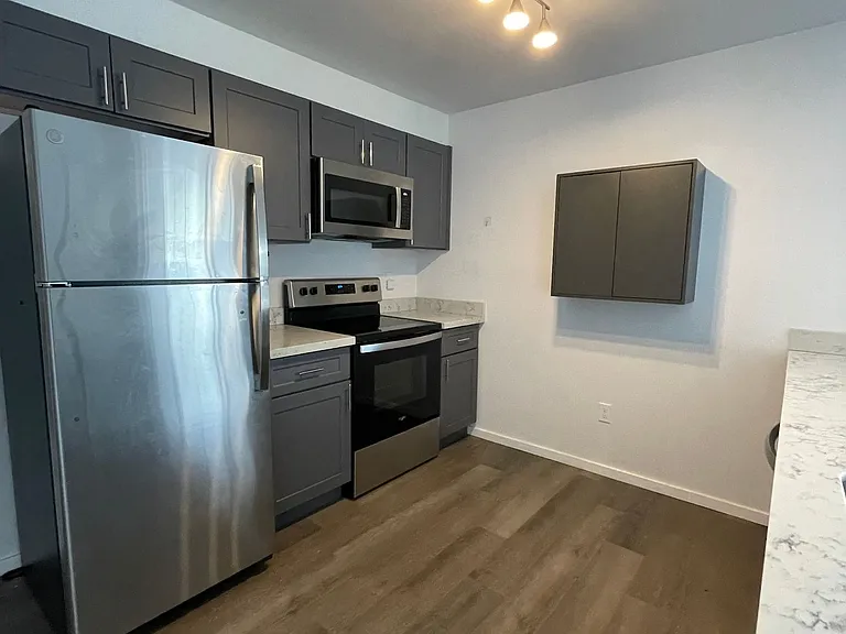 Ekilai Apartments - Spacious 1 Bed, 2 Bed Units & 3 Bed Units, w/ Private Balcony ~ Designer fini... — Photo 30