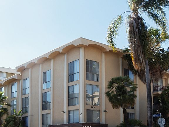 2nd image of 1601 N Poinsettia Pl APT 211