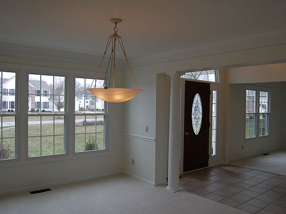 5th image of 407 Heathrow Dr
