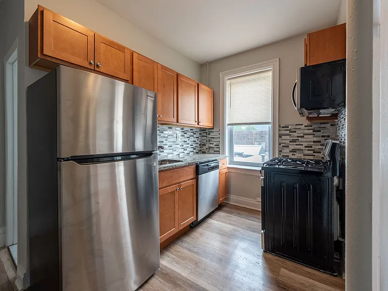 45 Hopkins Avenue - Gyalsten Apartments — Photo 13