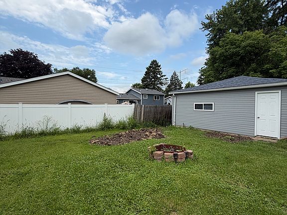 4th image of 135 Springleaf Dr