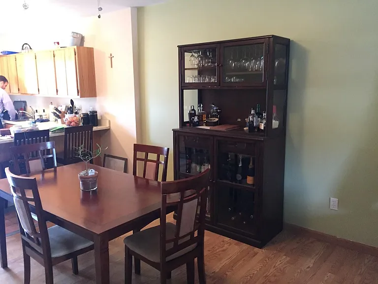 1517 Covington St — Photo 3