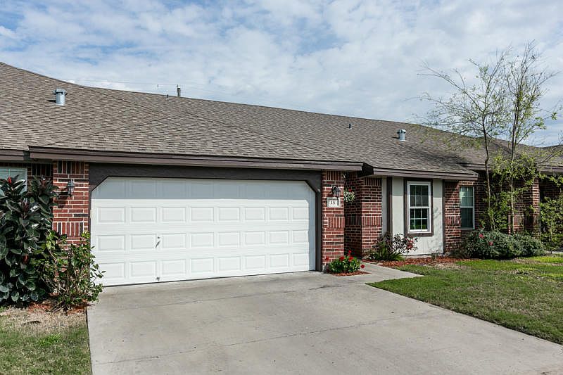 1st image of 3126 Deer Run Dr #15