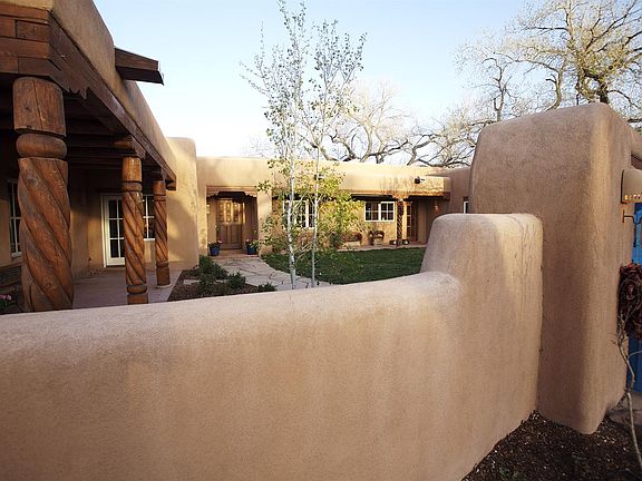 2nd image of 440 El Camino Campo