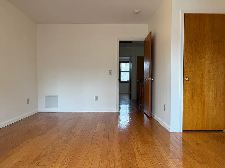 1229 Wood St #2F — Photo 22
