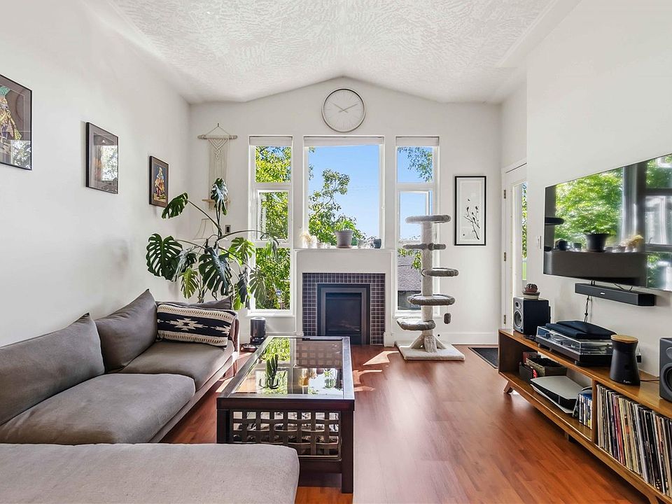 1st image of 400 Dupplin Rd #301