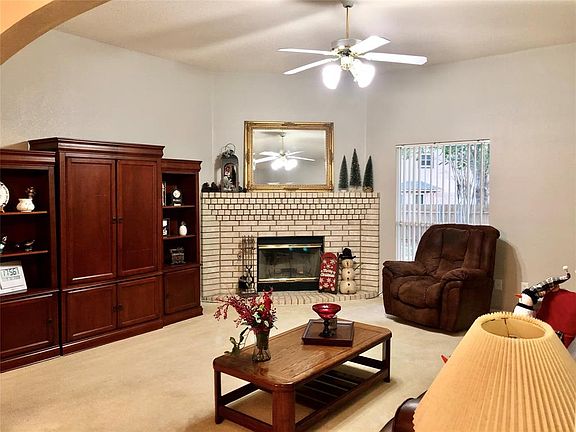 4th image of 4208 Highgrove Dr