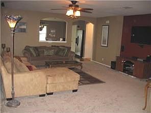 4th image of 2104 Killians Way