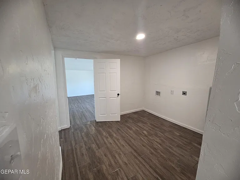 363 Ontiveros St — Photo 15