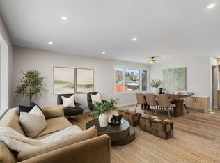 198 W Silver Brook Rd NW, Calgary, AB T3B 3J1