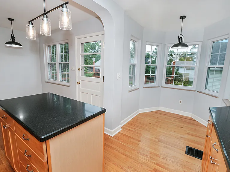 62 Edgevale Rd — Photo 12
