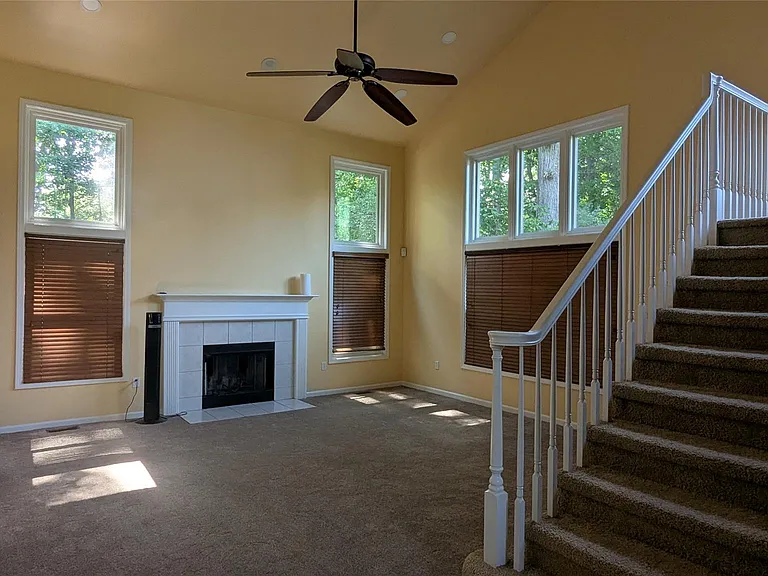 19691 Windridge Dr — Photo 32
