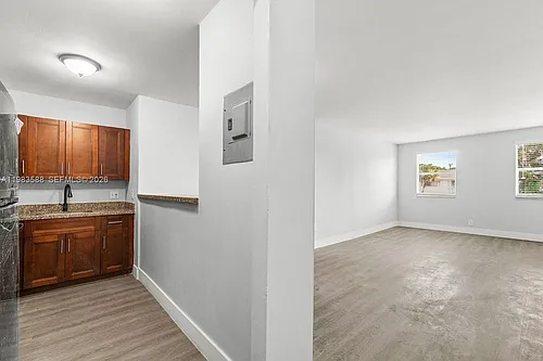 1530 Crescent Cir #3 Photo 1
