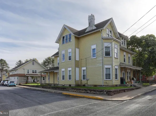 102 S Race St, Richland, PA 17087