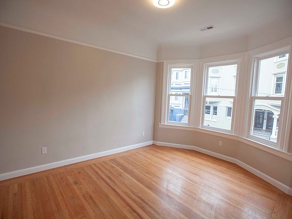 3rd image of 1570 Clay St #1572
