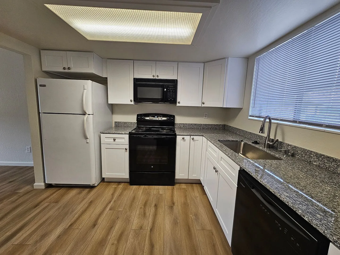 3621 Gypsum Rd photo 1