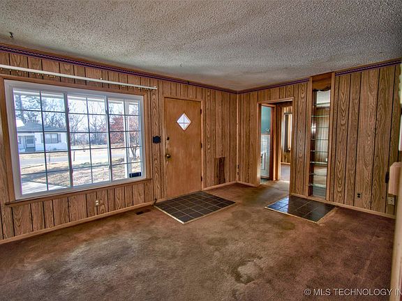 3rd image of 1317 Patterson St