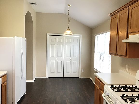 5th image of 1231 Liffey Dr