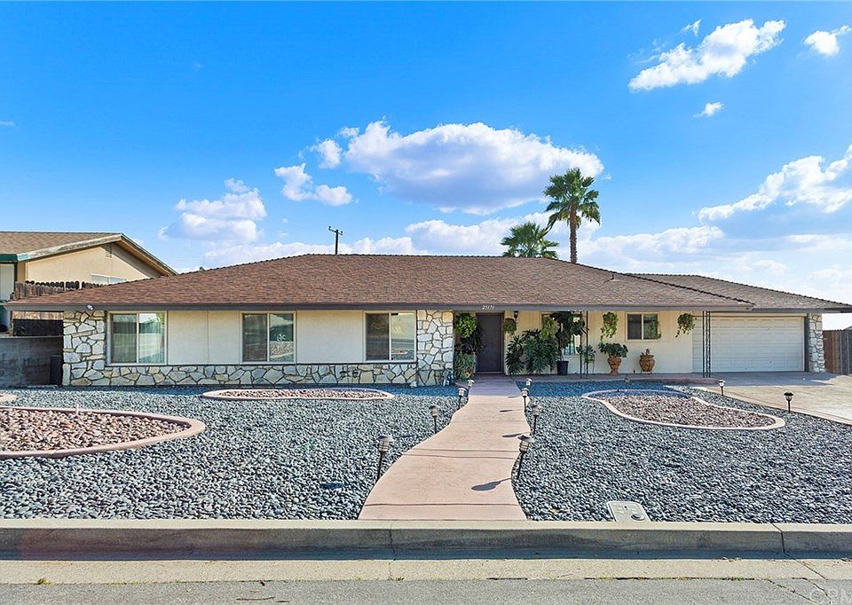 1st image of 25171 Jaclyn Ave
