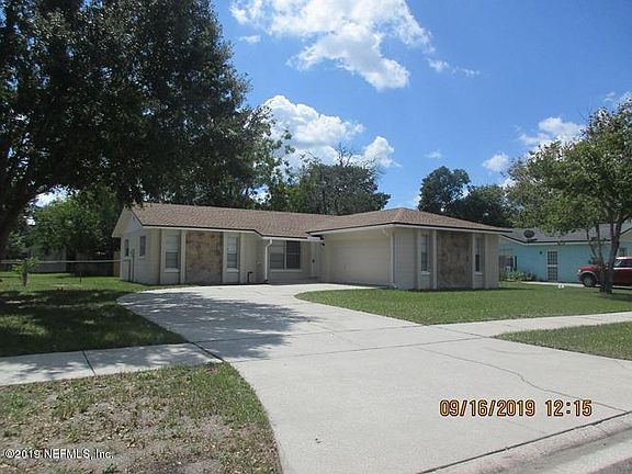 2nd image of 8194 Old English Dr