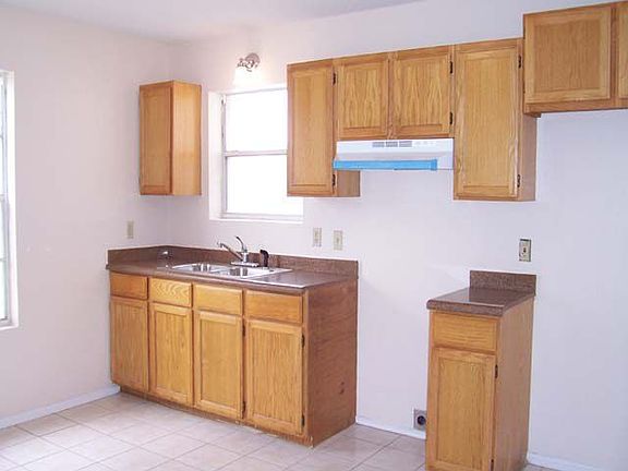 3rd image of 1405 Vatia Blvd