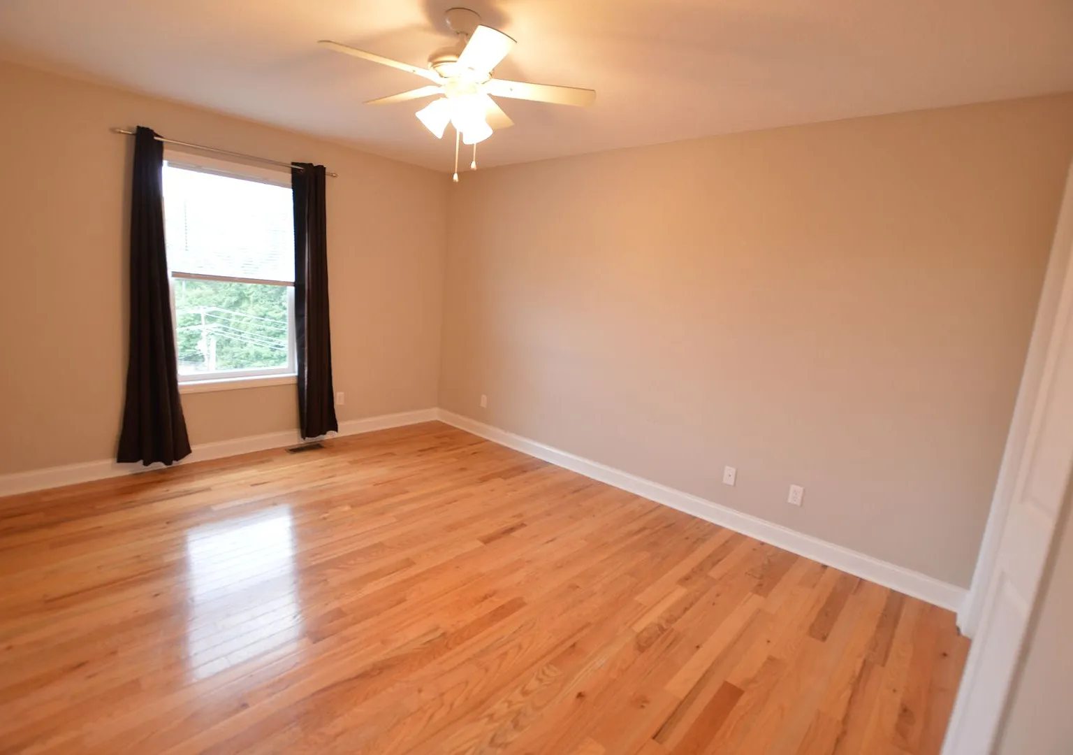232 Newberry Lane - Premium End Unit Home! — Photo 3