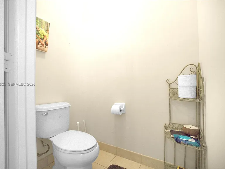 230 Porgee Rock Pl — Photo 33