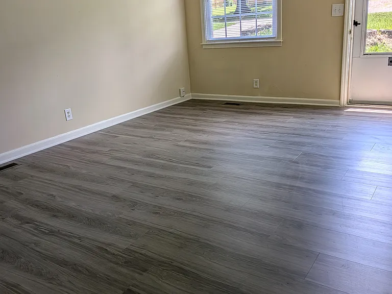159 Ravenwood Cir — Photo 2