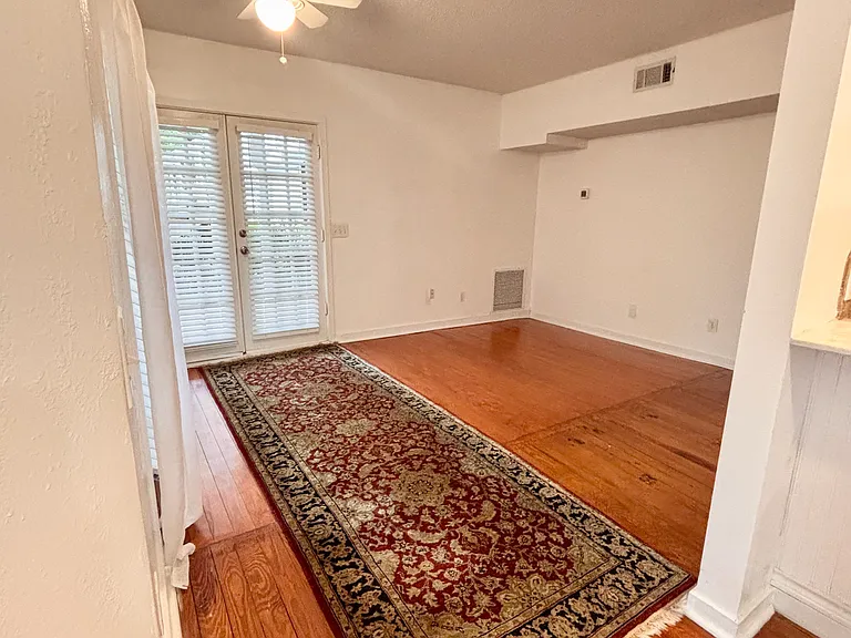 1302 S Pennsylvania Ave #4 — Photo 3