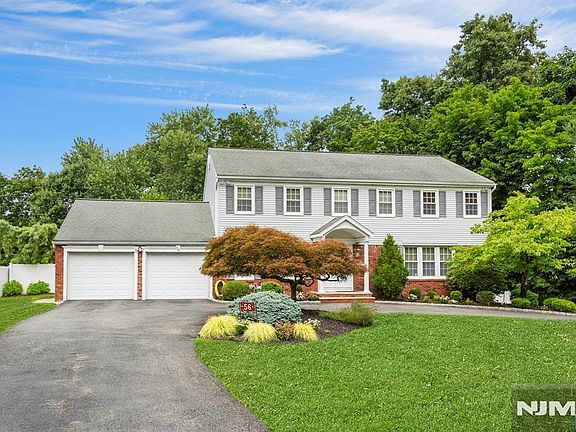 4th image of 56 O Shaughnessy Lane