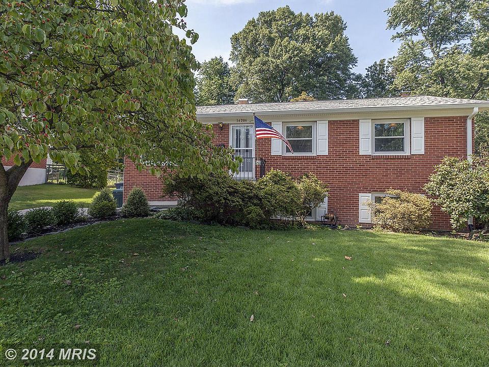 1st image of 14206 Chesterfield Dr
