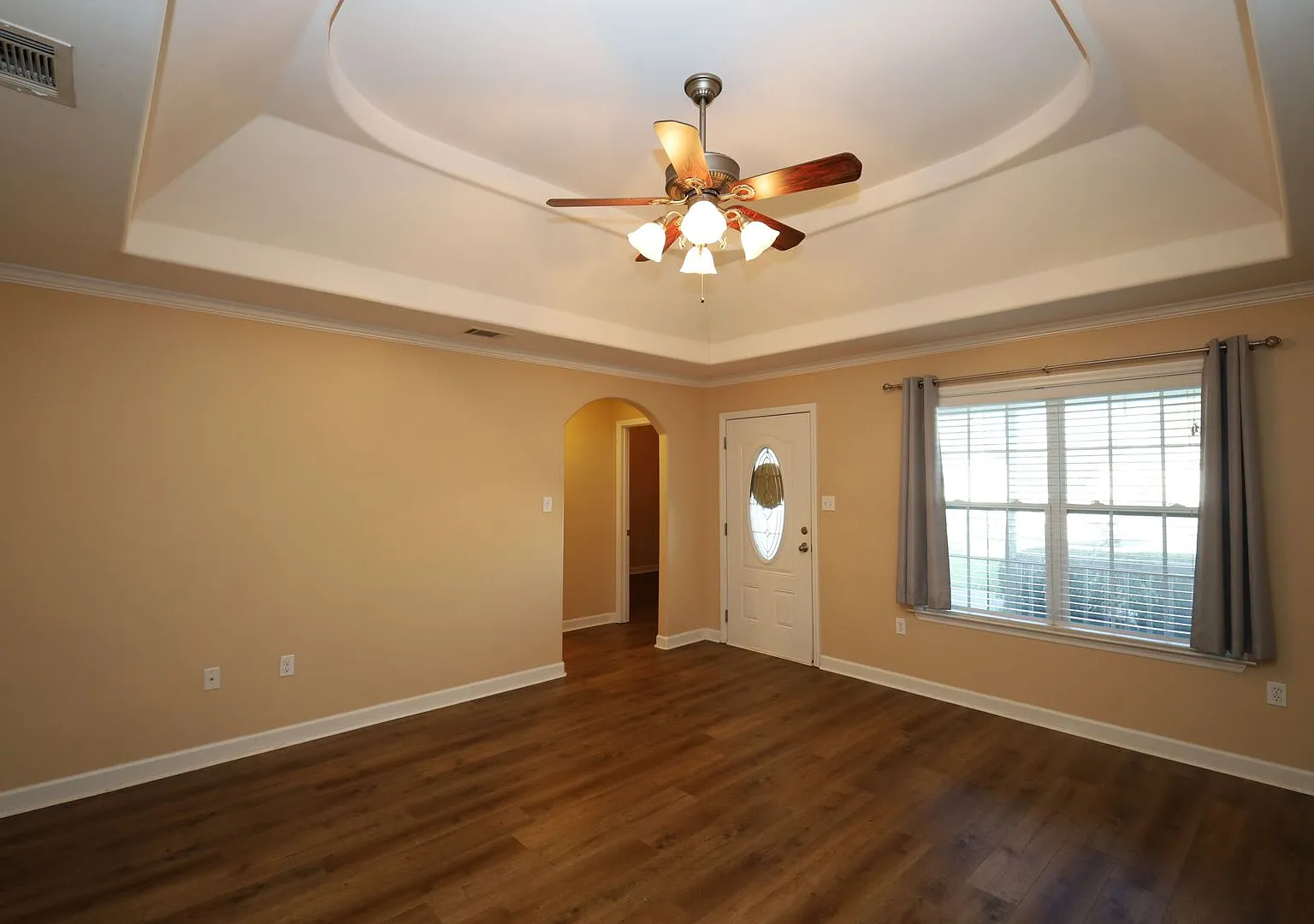 3655 Linden Circle — Photo 3