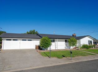 1580 Carrigan Ln, Ukiah, CA 95482
