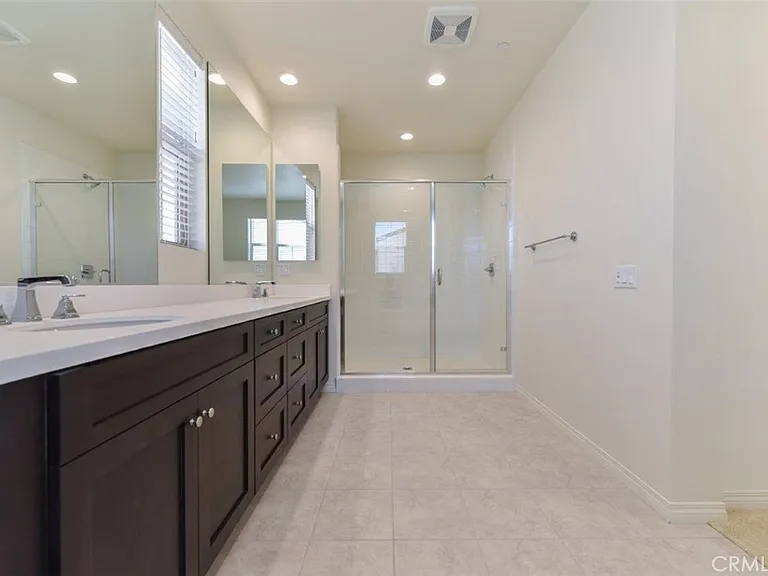 117 Halo — Photo 27