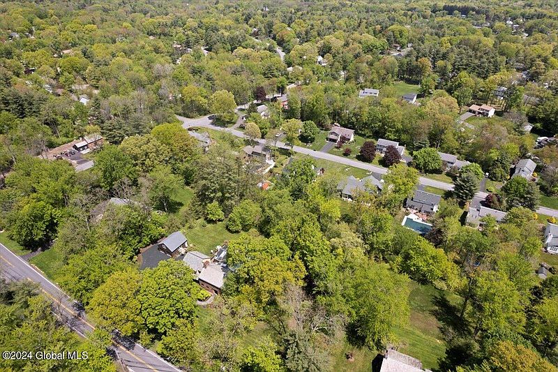 3rd image of 688 St. David's Lane