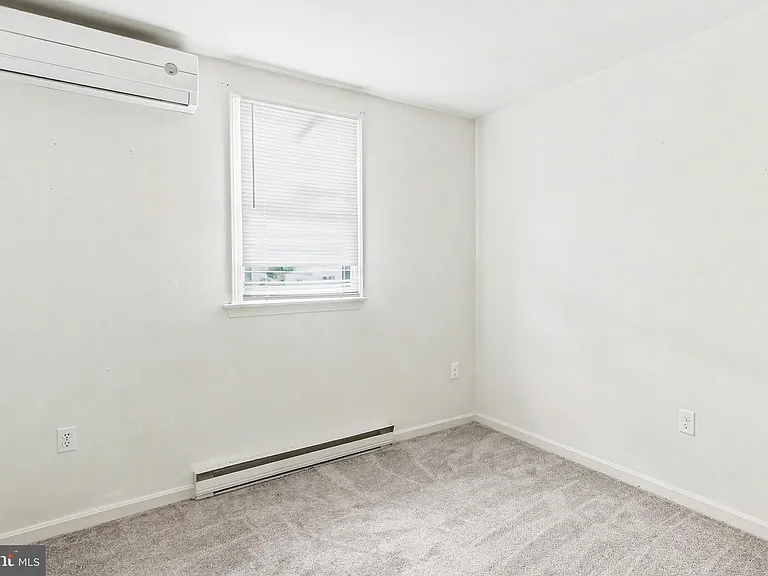 801 Bridge St #2 — Photo 11