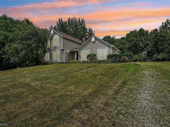 3rd image of 941 Karla Dr