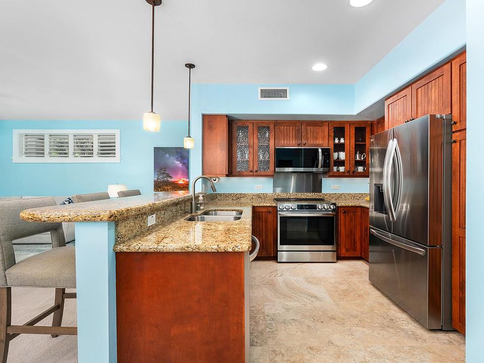 1st image of 75-6025 Alii Dr APT E101