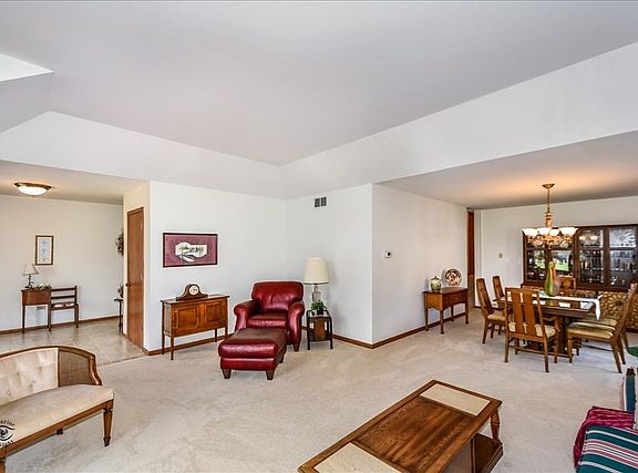 4th image of 19706 Silverside Dr