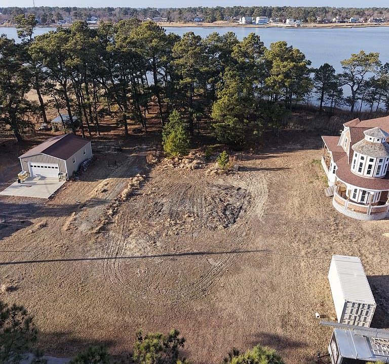 1st image of 1 Woodland Dr #1