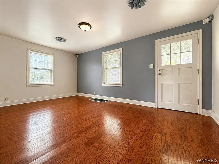 3225 Belden Pl — Photo 5