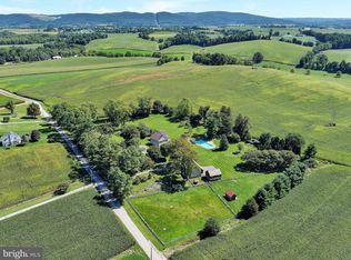 80 Reifsnyder Rd, Oley, PA 19547