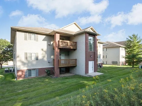 2268 Holiday Rd APT 411, Coralville, IA 52241