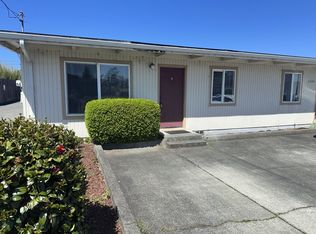 2082 Quaker PRM: Brittany (8), Eureka, CA 95501