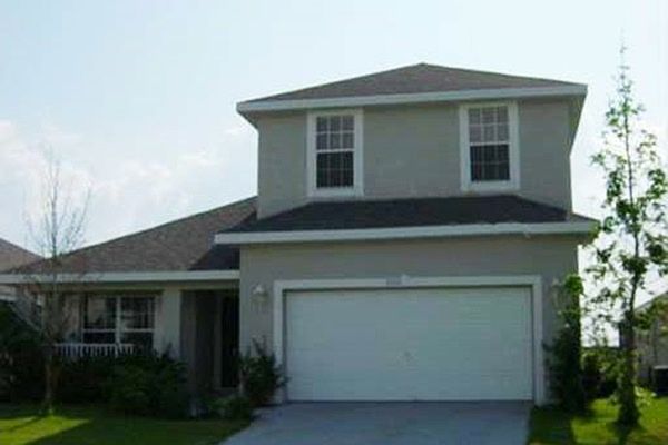 1st image of 2616 Willow Glen Cir