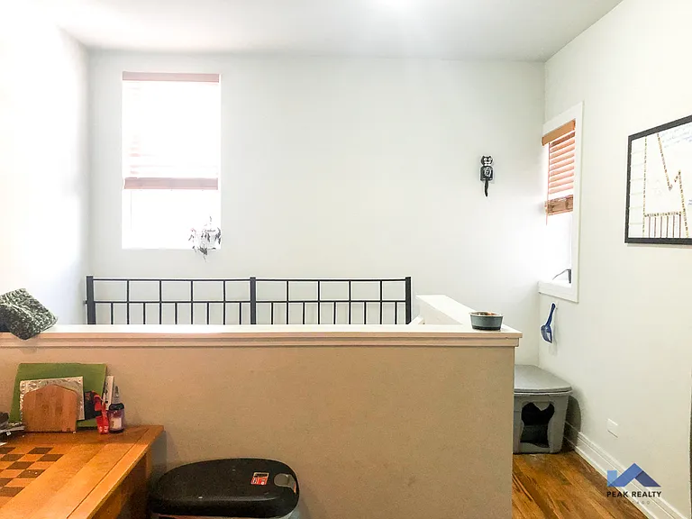3340-42 N. Marshfield Ave. — Photo 25