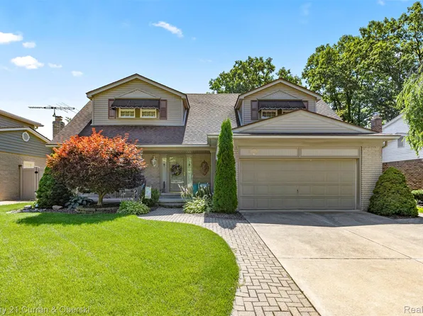 20401 Foxboro St, Riverview, MI 48193