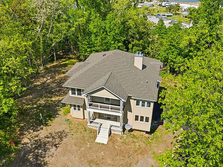 5116 Shore Dr — Photo 27