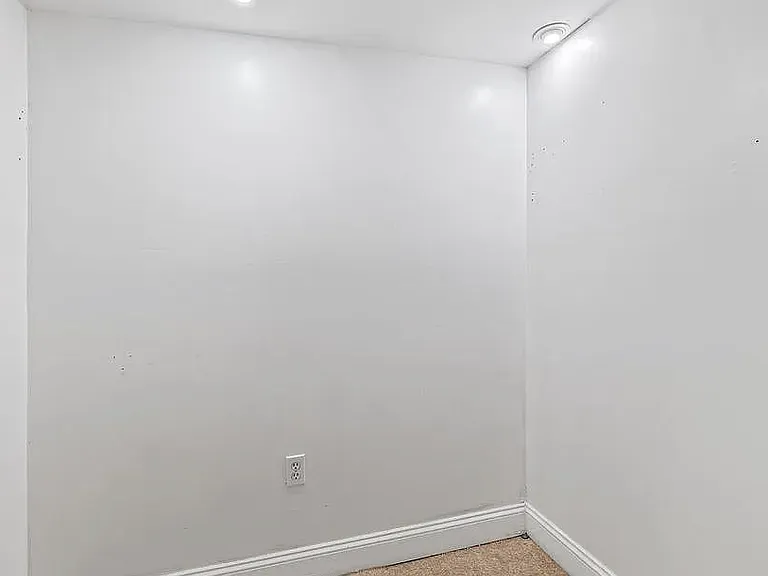 627 S Dean St — Photo 28